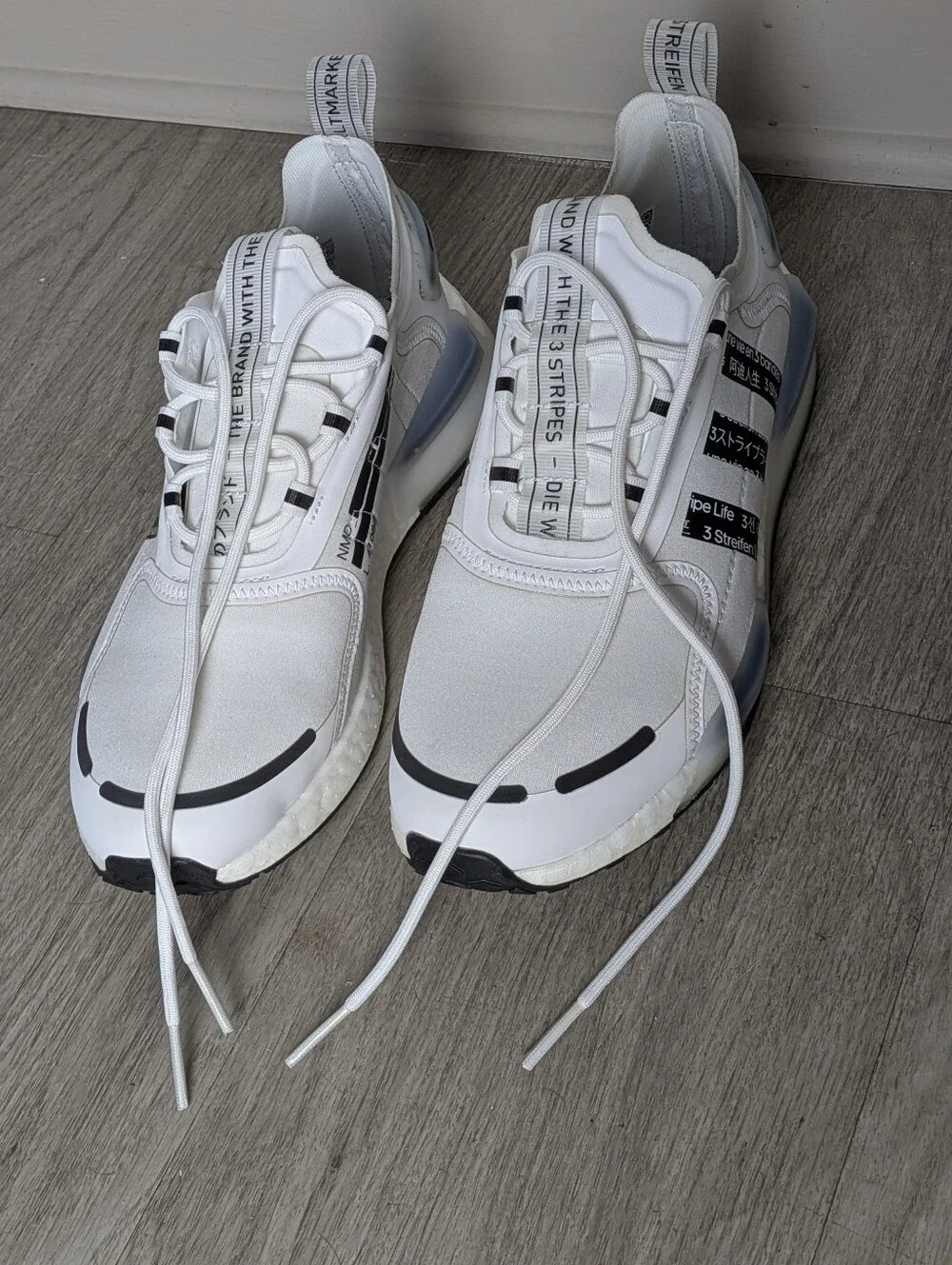 Men's Adidas NMD V3 (FZ5965) - White/Black, Size 8